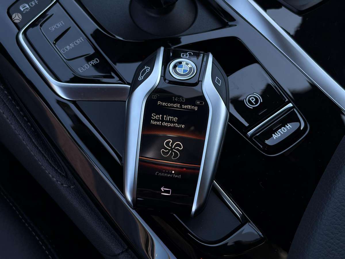 BMW 520, 2.0 l., Седан