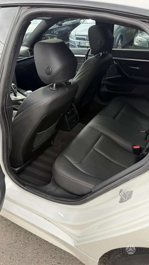 BMW 430, hatchback