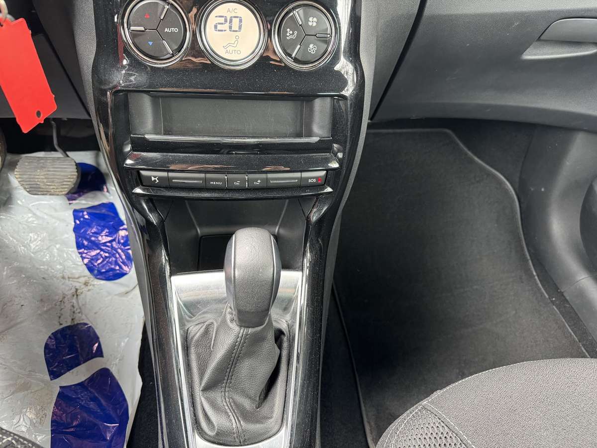 Citroen DS3, 1.2 l., Хэтчбек