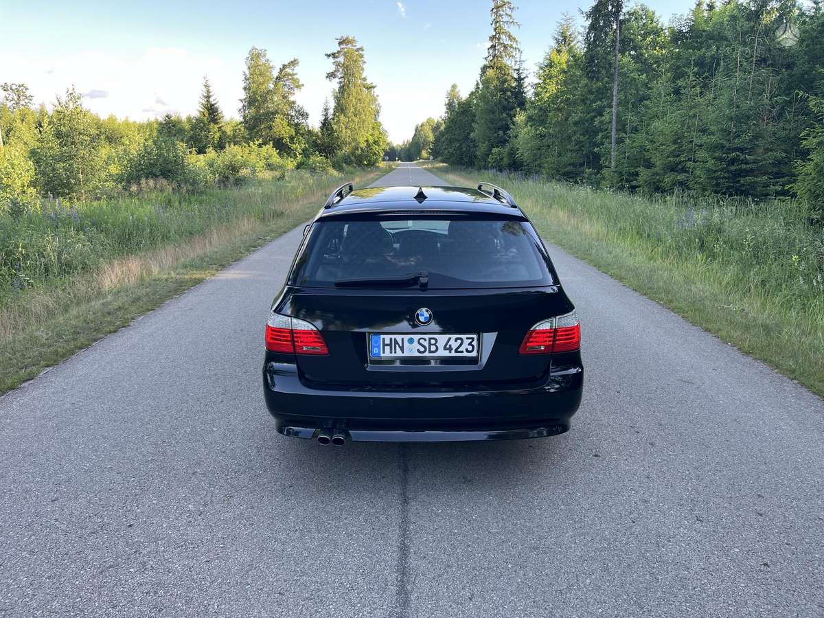 BMW 525, 3.0 l., Универсал