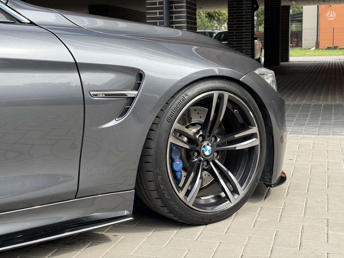 BMW M4, 3.0 l., convertible