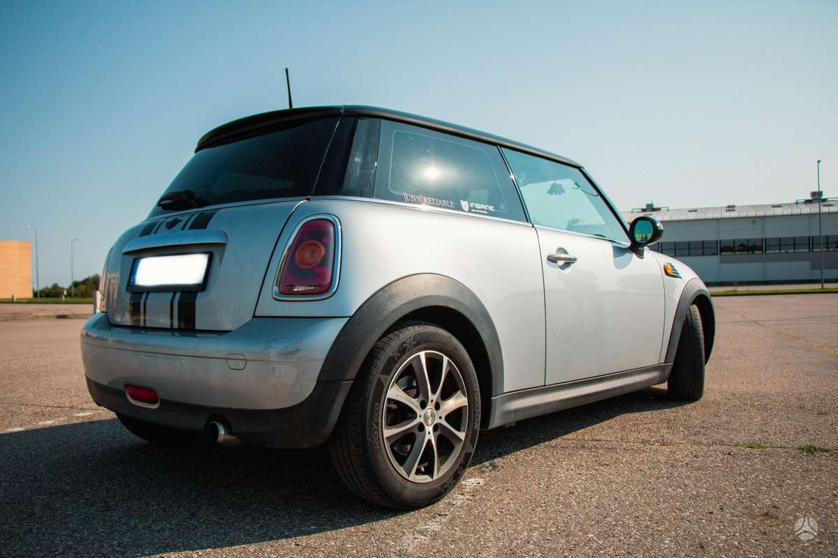 Mini Cooper, hečbeks