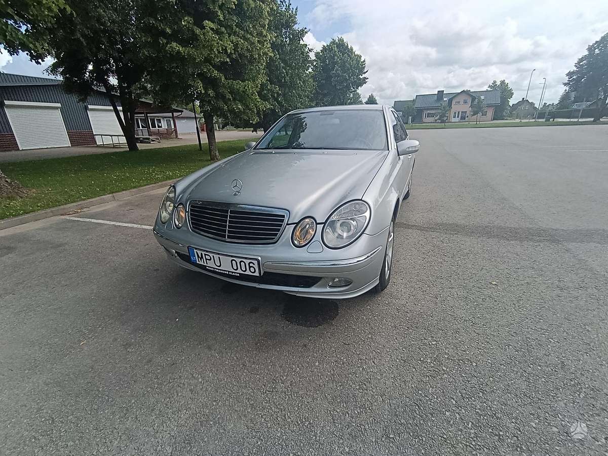 Mercedes-Benz E220, 2.2 l., Седан