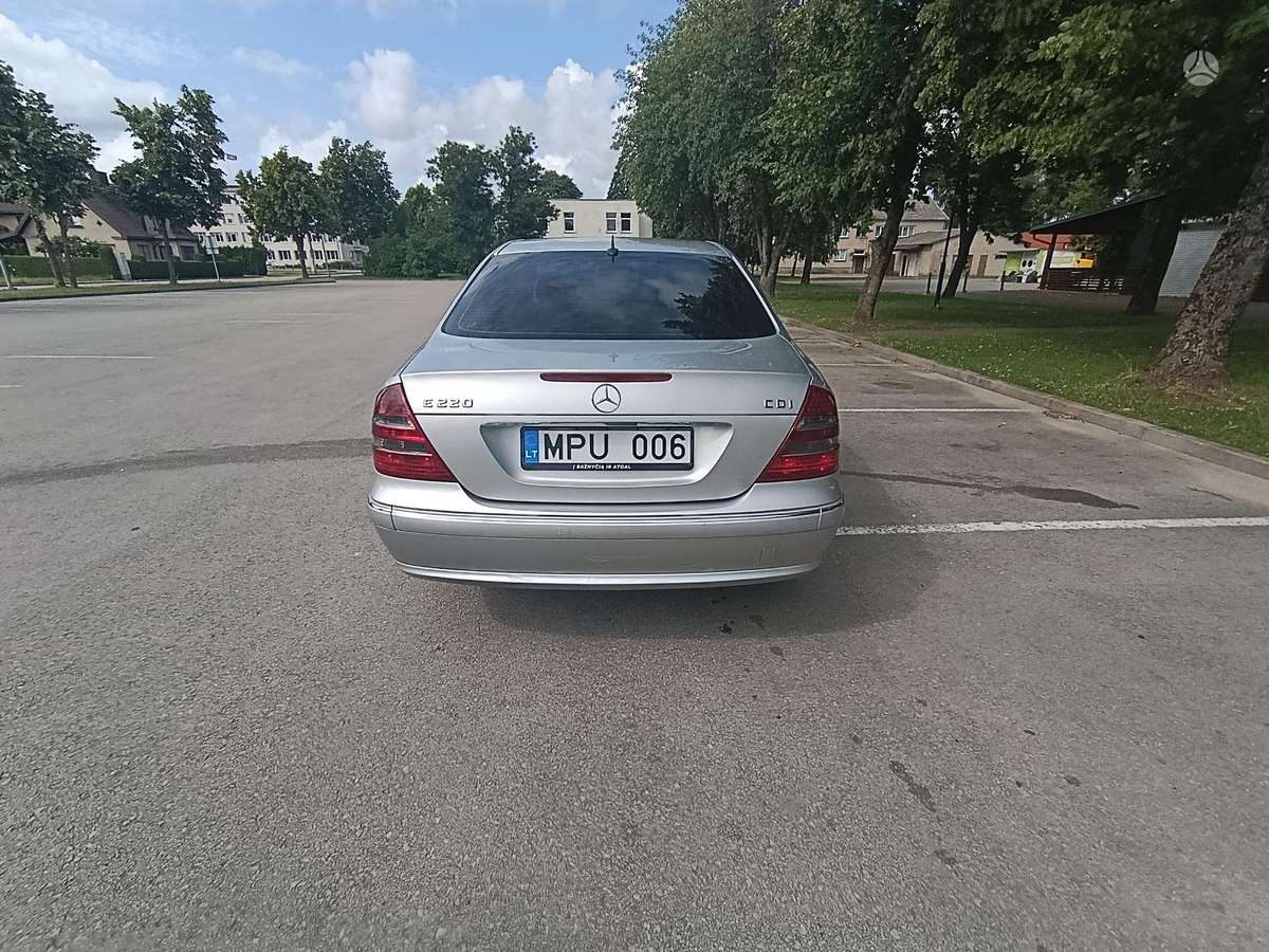 Mercedes-Benz E220, 2.2 l., Седан
