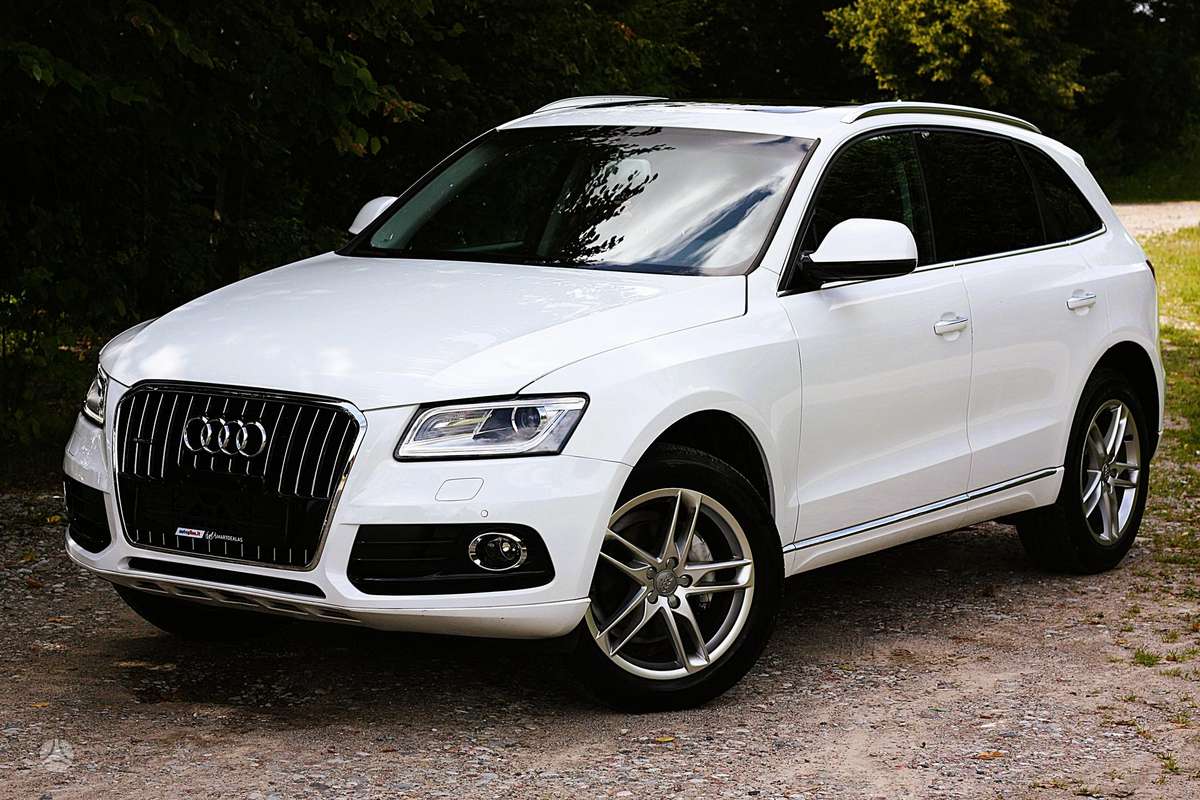 Audi Q5, 2.0 l., off-road / crossover