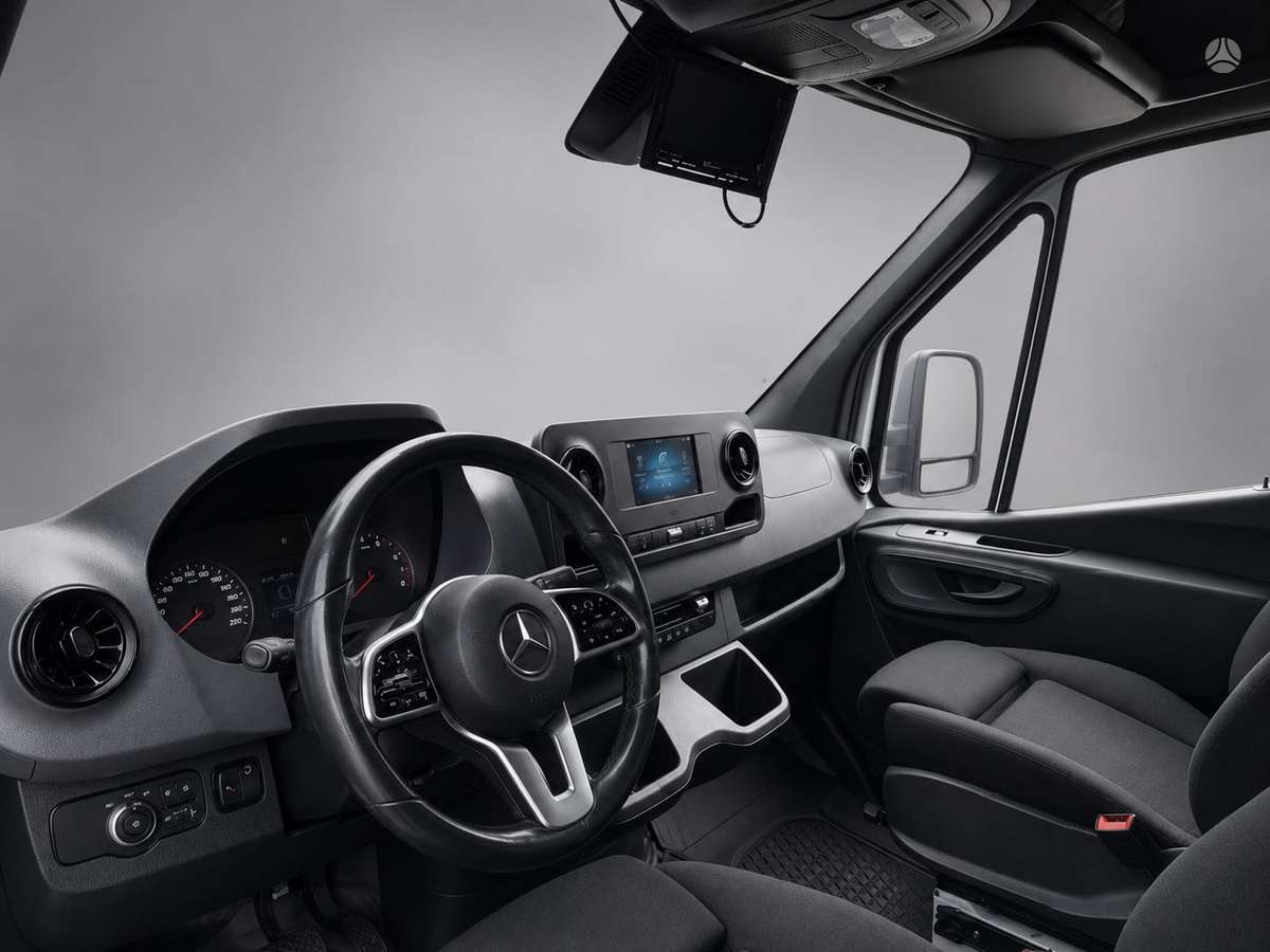 Mercedes-Benz Sprinter, cargo van