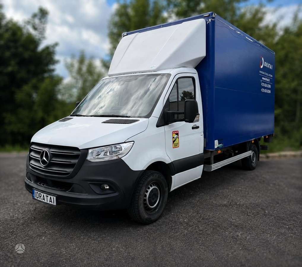 Mercedes-Benz Sprinter, cargo van