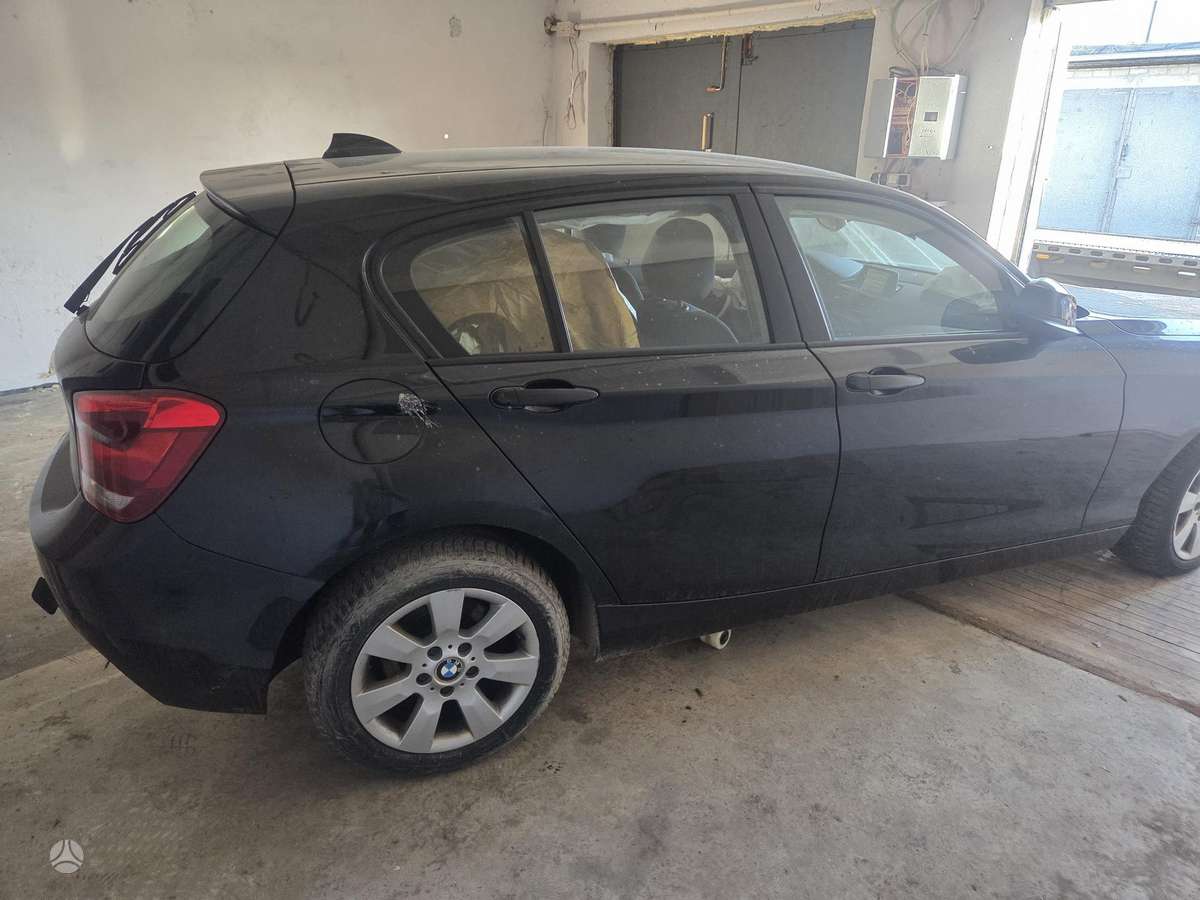 BMW 118