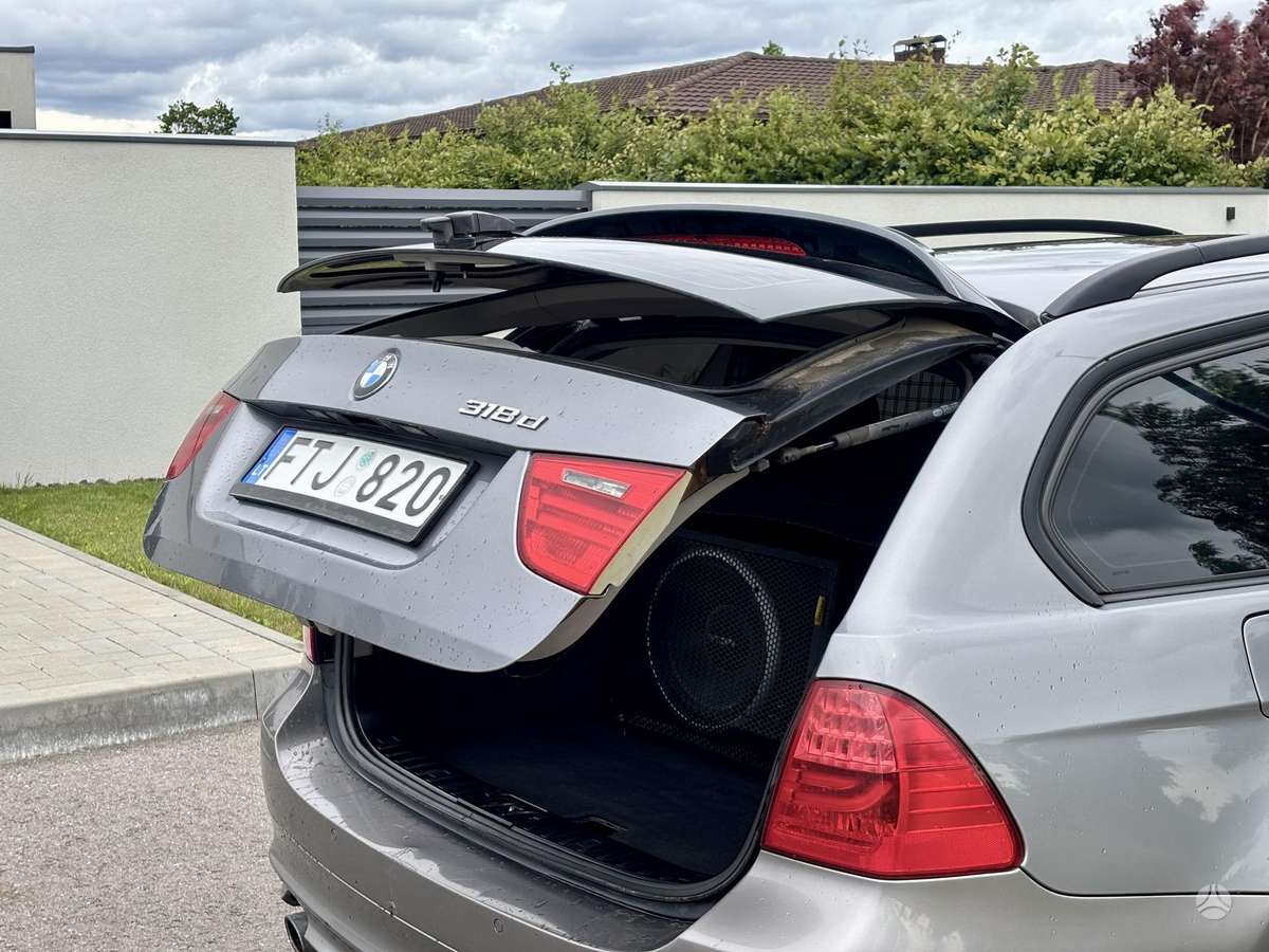 BMW 320, 2.0 l., wagon