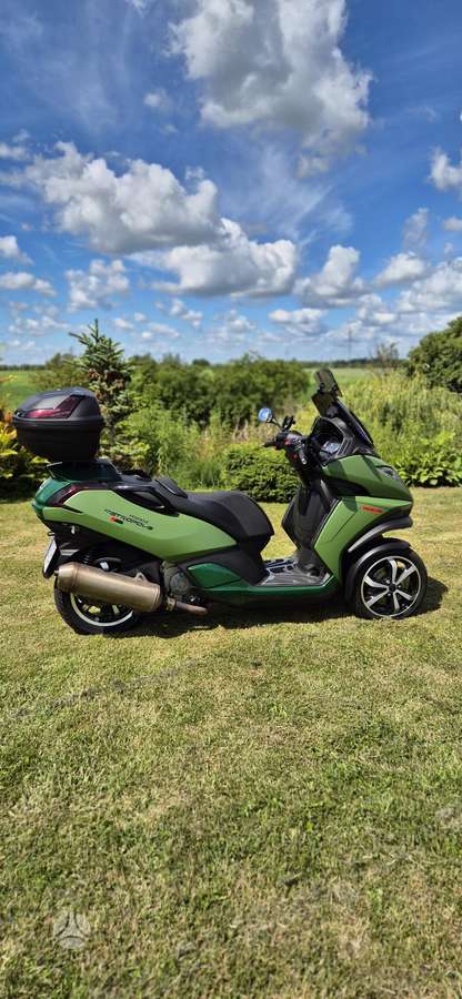 Peugeot Metropolis 400cc, трициклы
