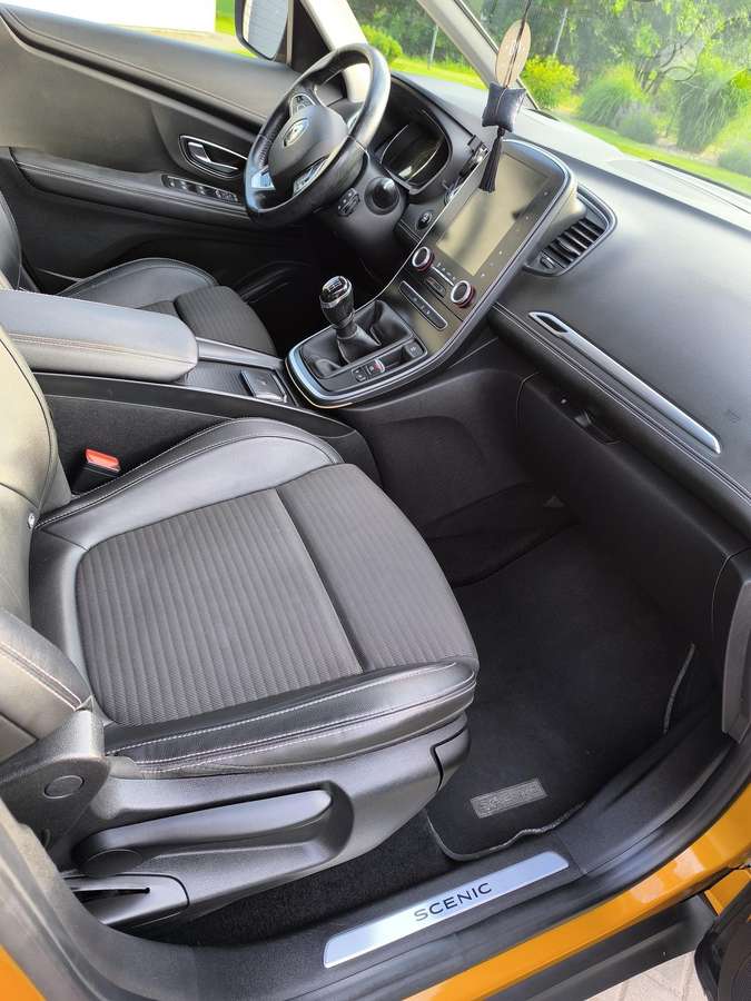 Renault Scenic, 1.5 l., Хэтчбек