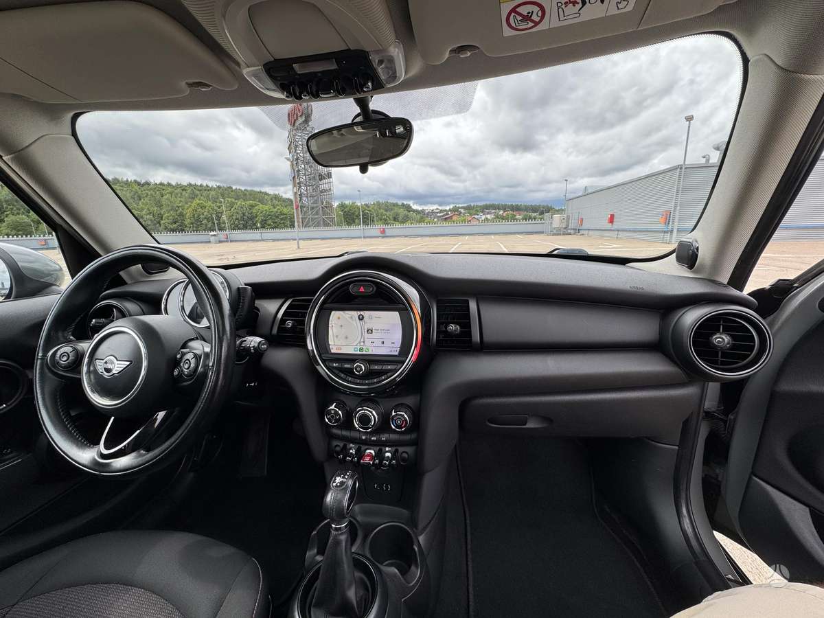 Mini Cooper, 1.2 l., hatchback