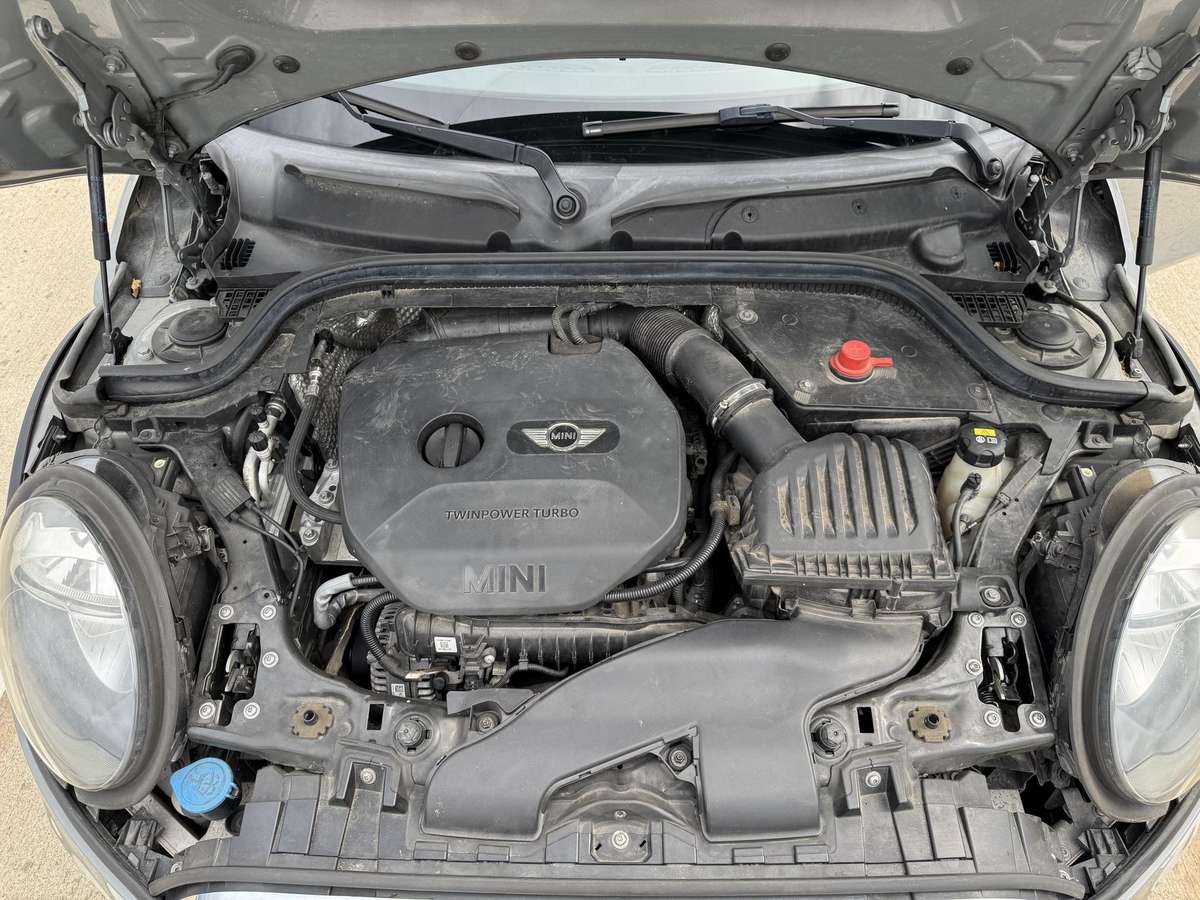 Mini Cooper, 1.2 l., hatchback