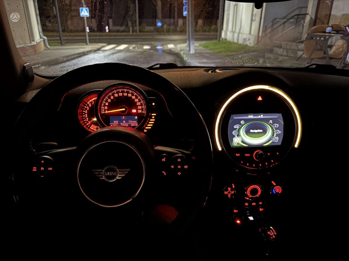 Mini Cooper, 1.2 l., hatchback