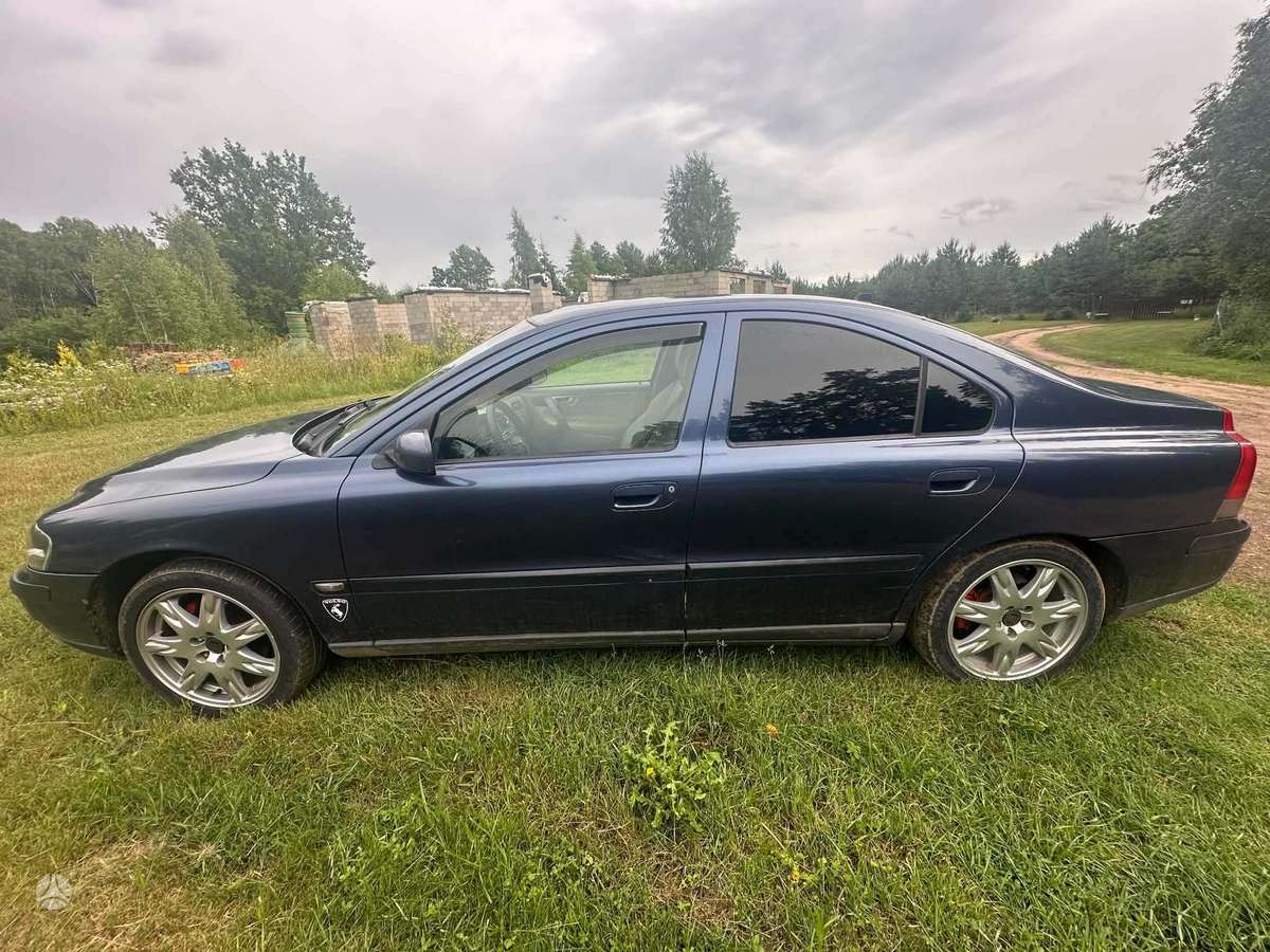 Volvo S60, 2.4 l., Седан