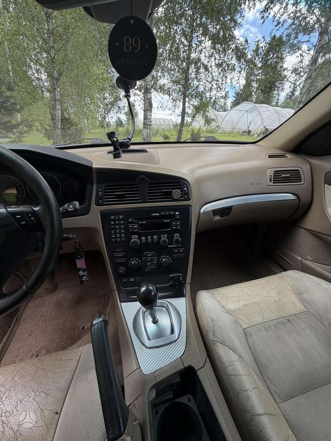Volvo S60, 2.4 l., Седан