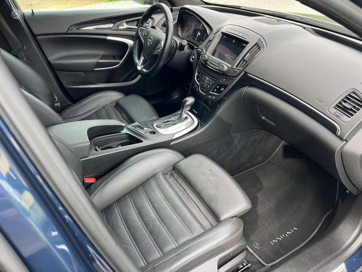 Opel Insignia, 2.0 l., Универсал