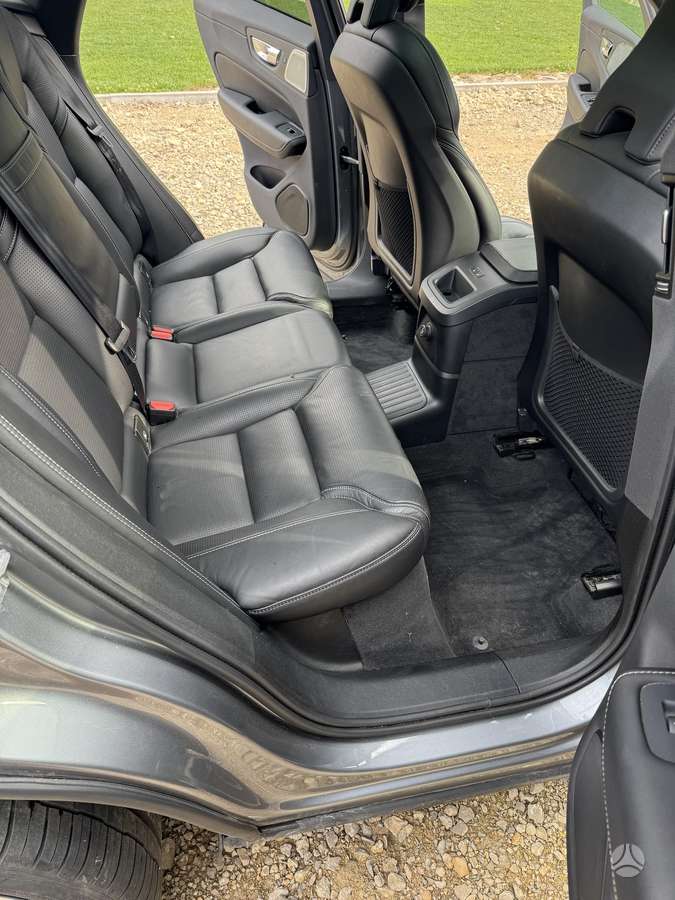 Volvo XC60 - 10