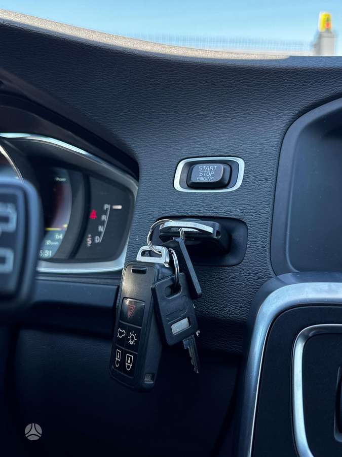Volvo V60, 2.0 l., Универсал