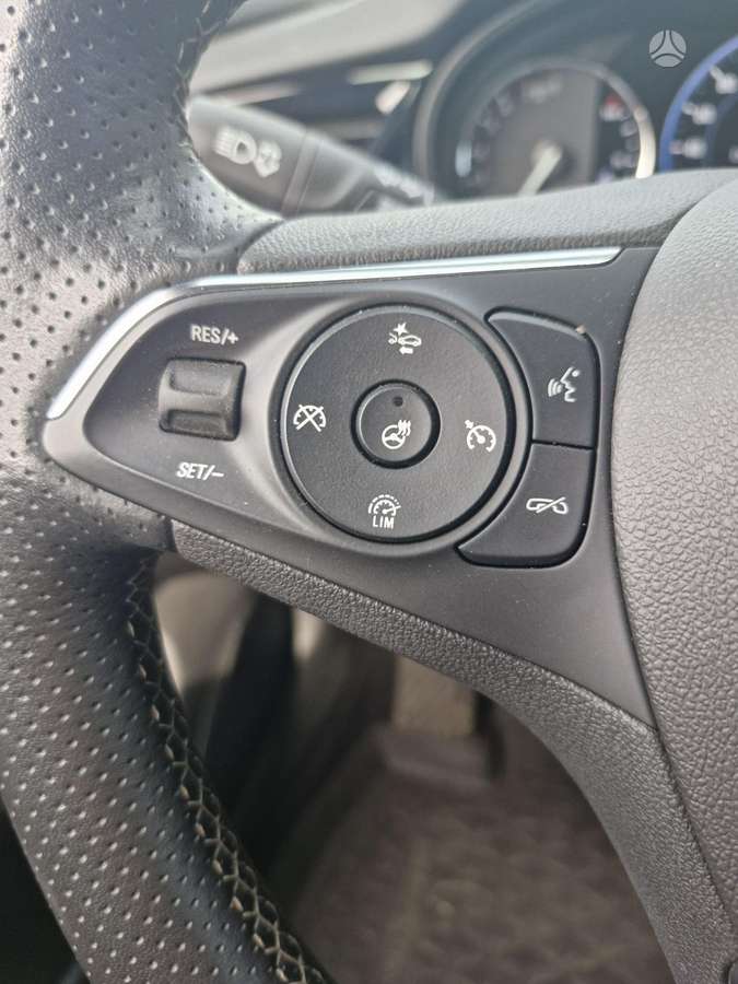 Opel Insignia, 2.0 l., hatchback