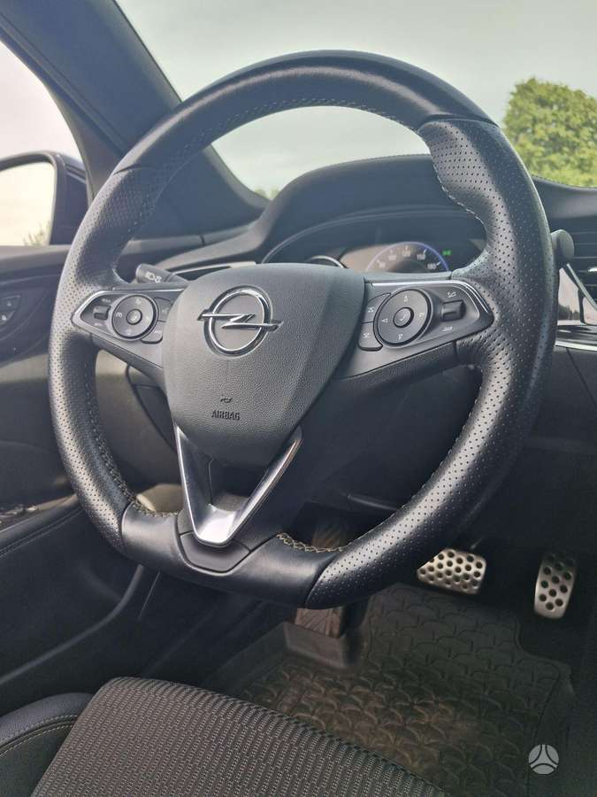 Opel Insignia, 2.0 l., Хэтчбек
