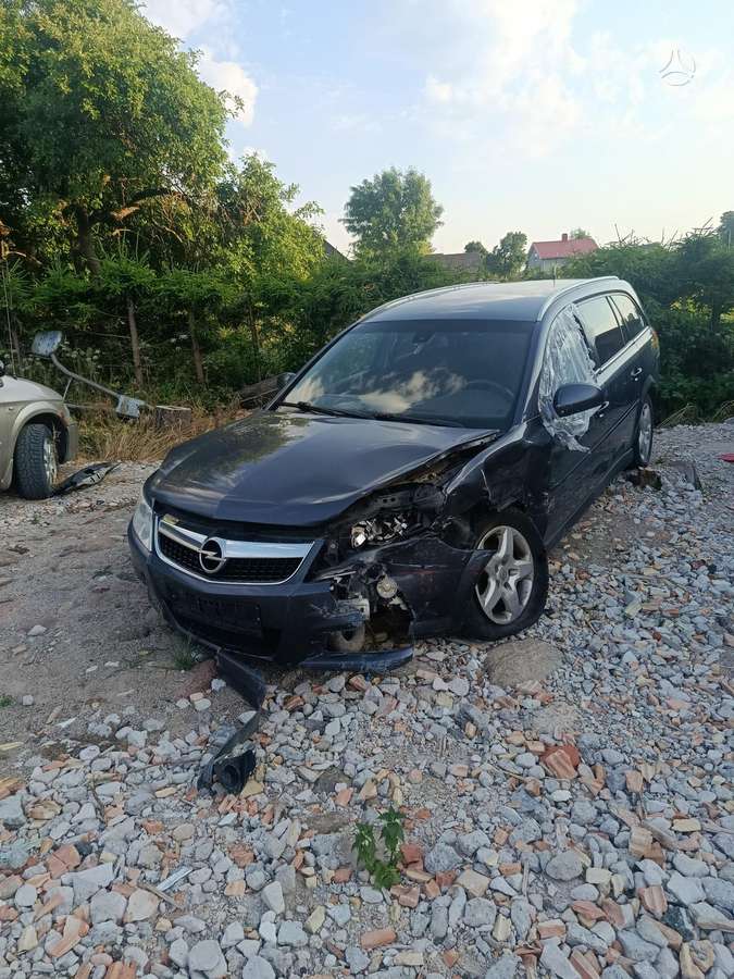 Opel Vectra Daužta kairė pusė