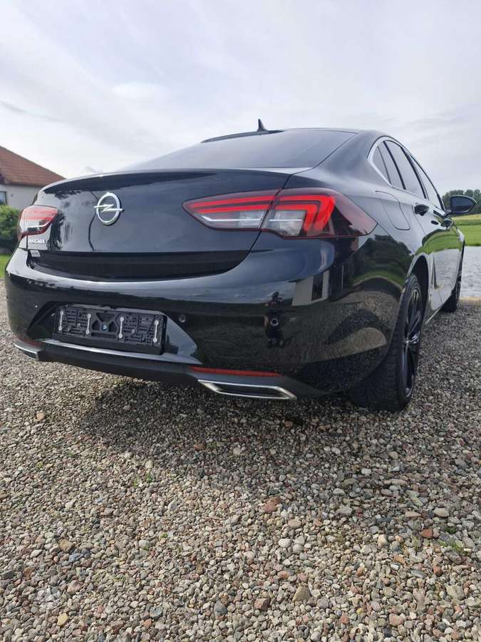 Opel Insignia, 2.0 l., Хэтчбек
