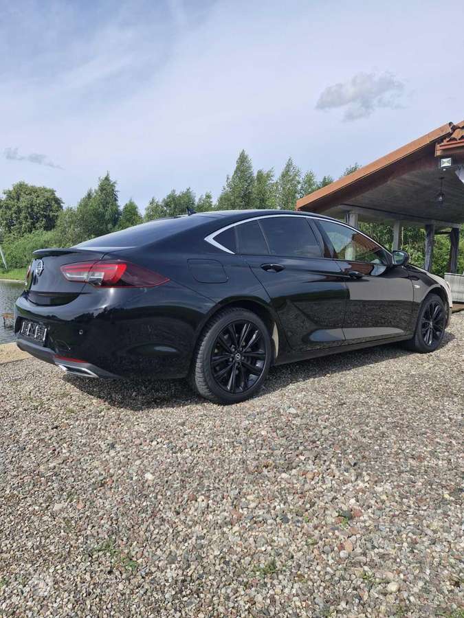 Opel Insignia, 2.0 l., Хэтчбек