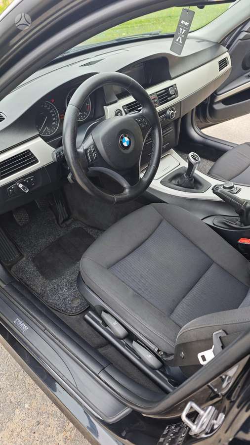 BMW 320, 2.0 l., wagon
