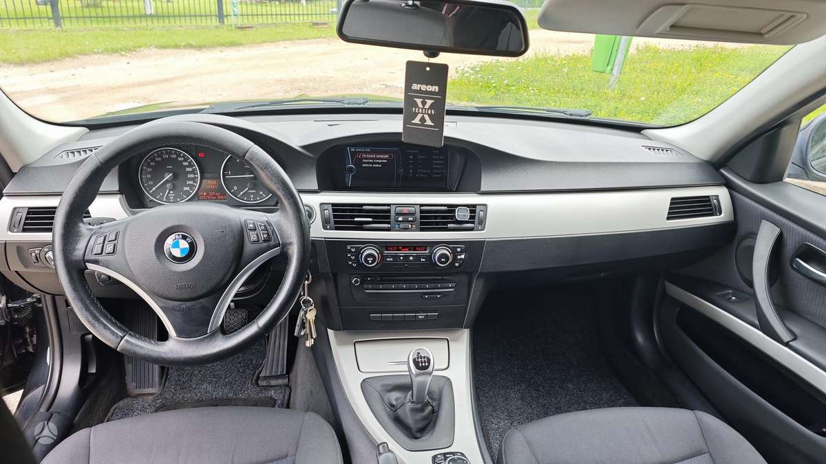 BMW 320, 2.0 l., wagon