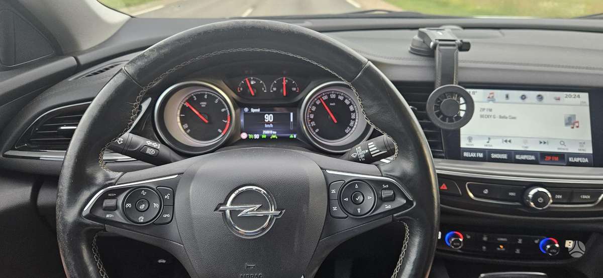 Opel Insignia - 6