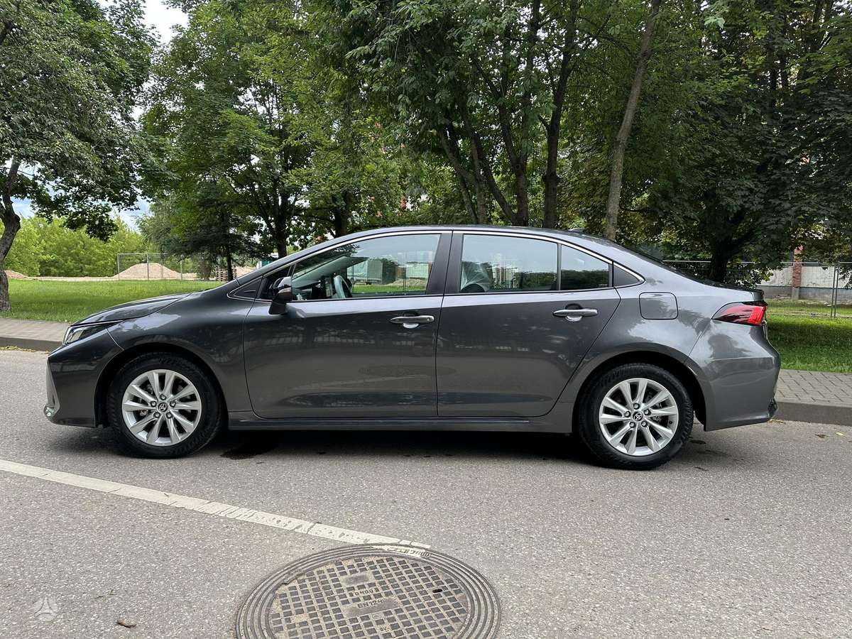 Toyota Corolla - 3