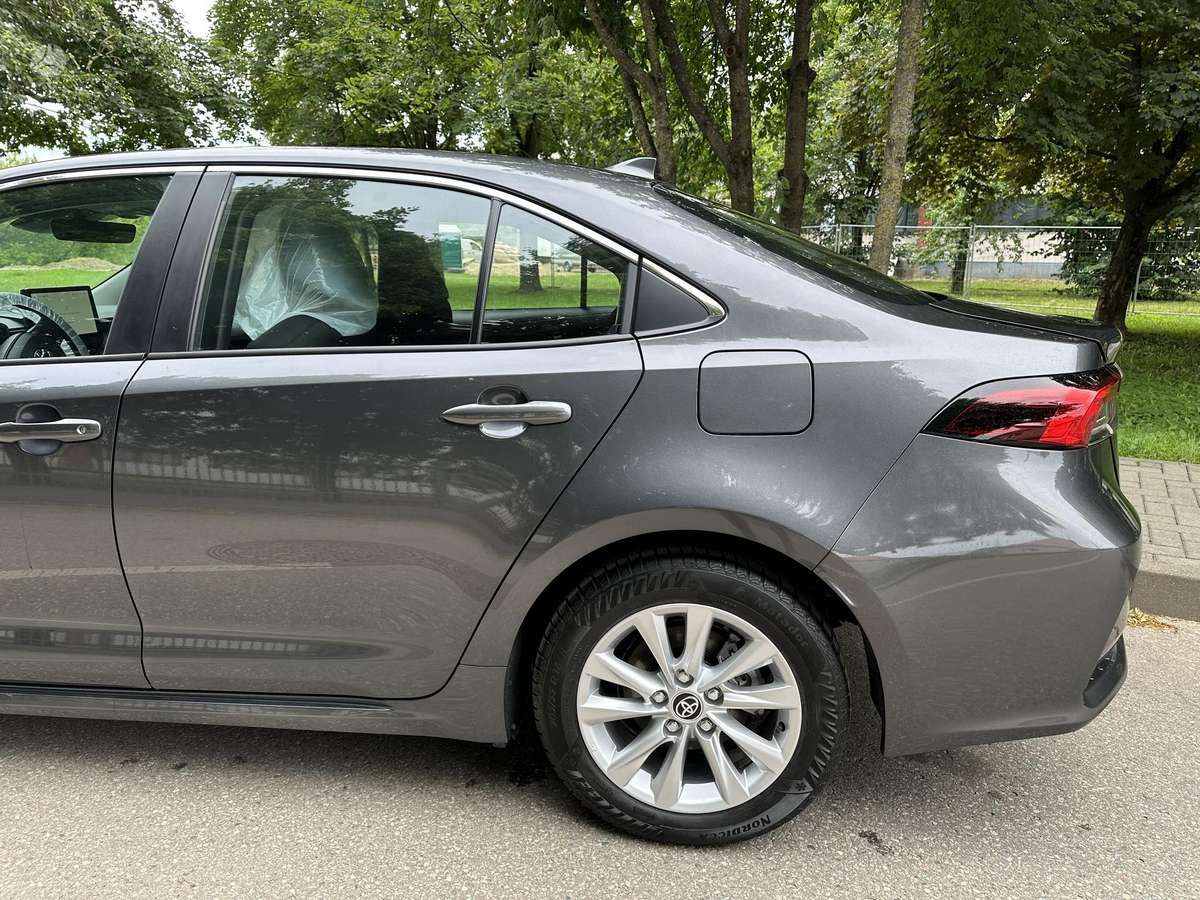 Toyota Corolla - 11