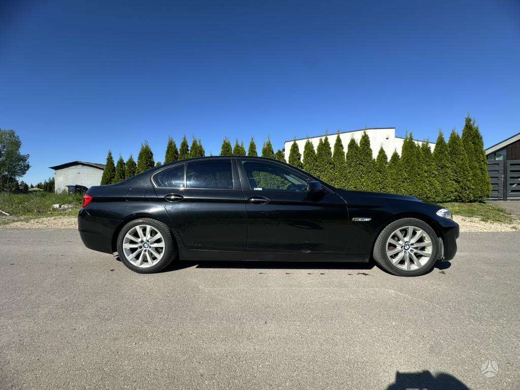 BMW 535, 3.0 l., Седан