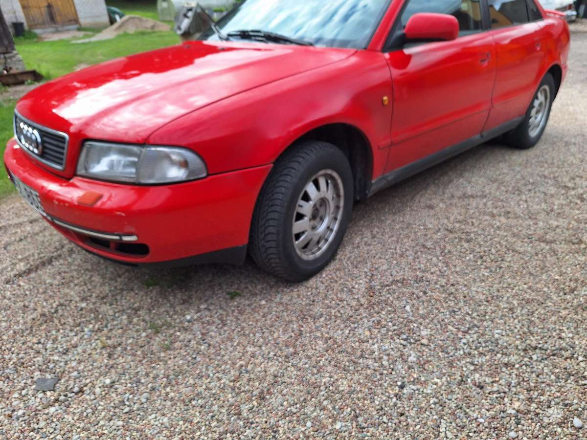 Audi A4, 1.9 l., Седан