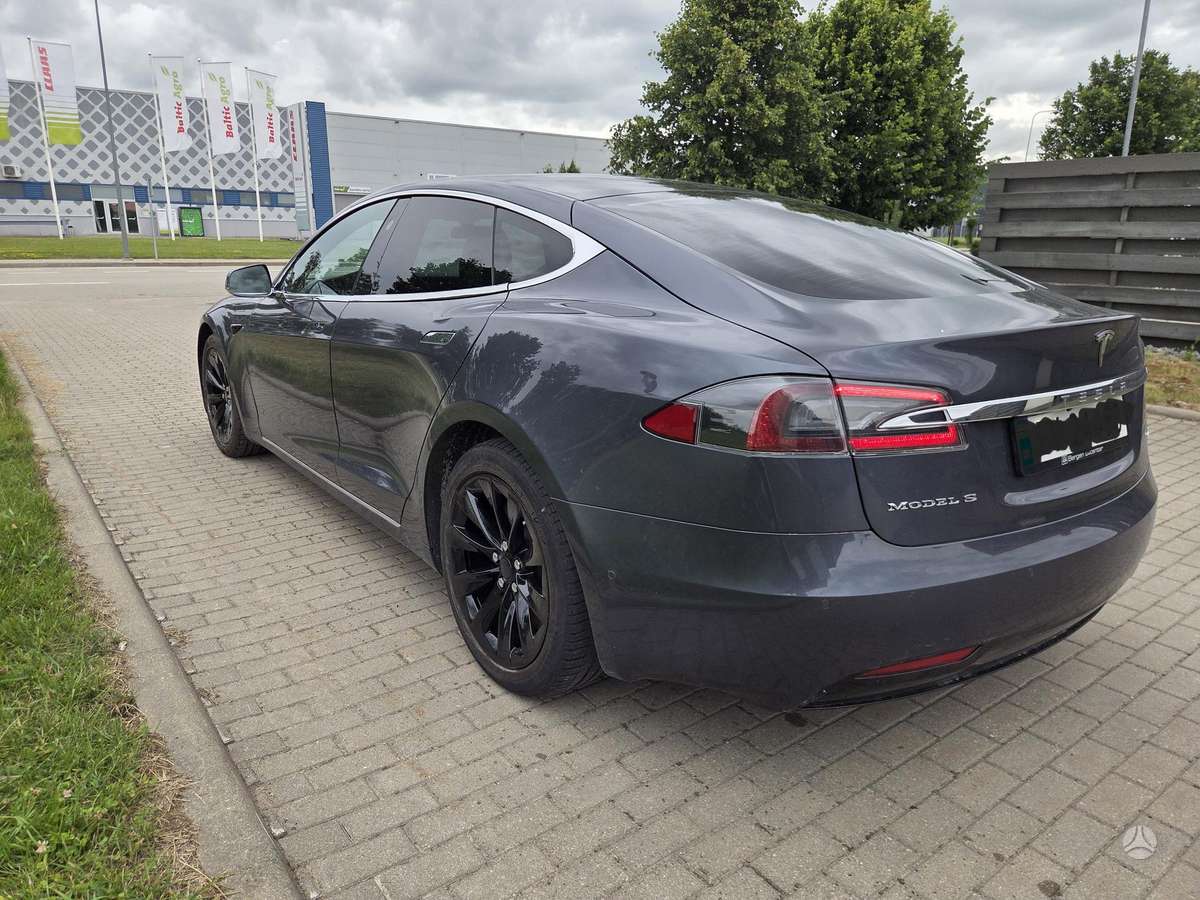Tesla Model S, 75 кВт·ч, Хэтчбек