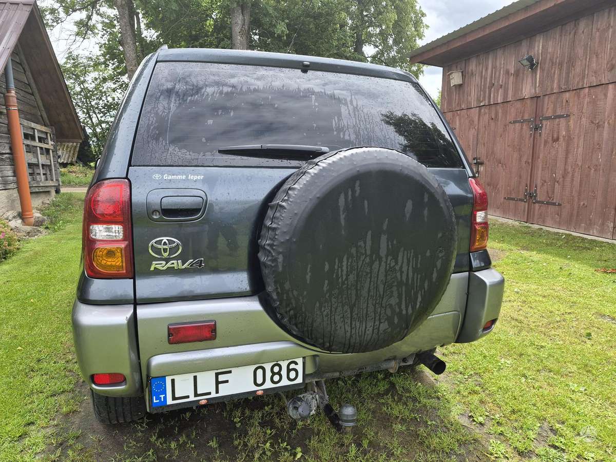 Toyota RAV4 - 2