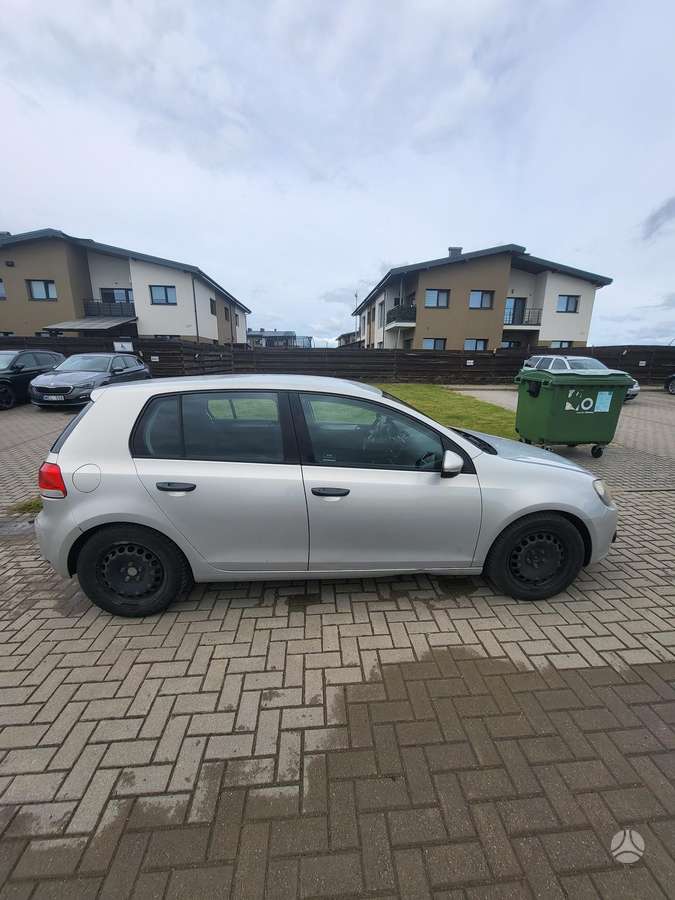 Volkswagen Golf - 3