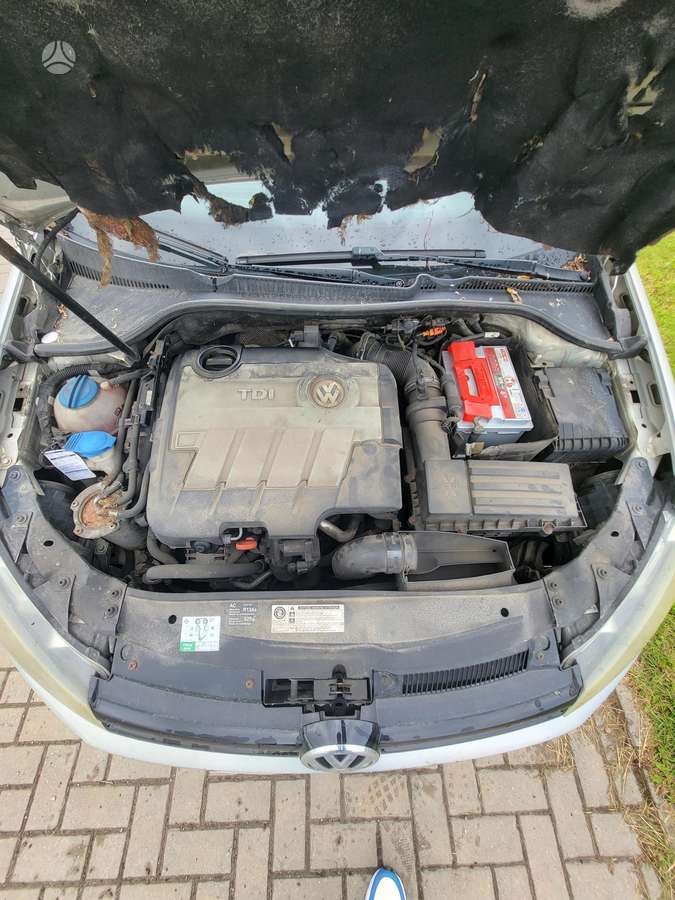 Volkswagen Golf - 11
