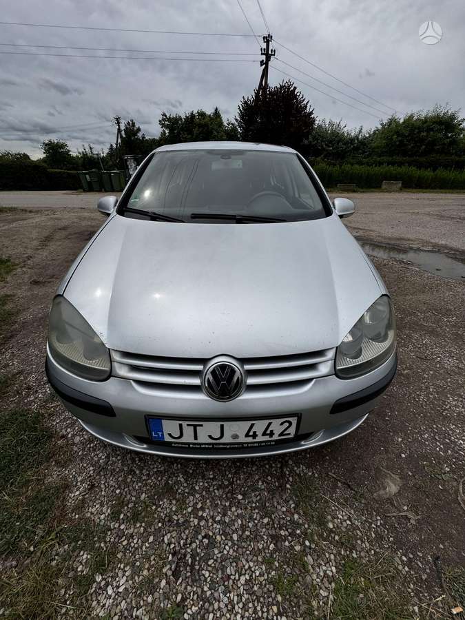 Volkswagen Golf - 2