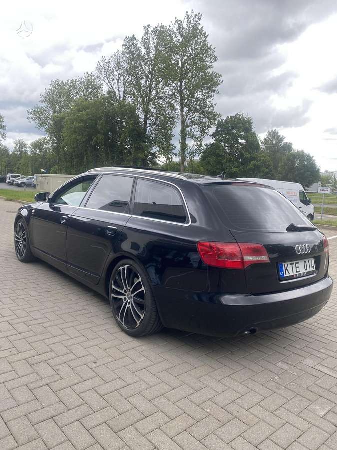 Audi A6, universalas