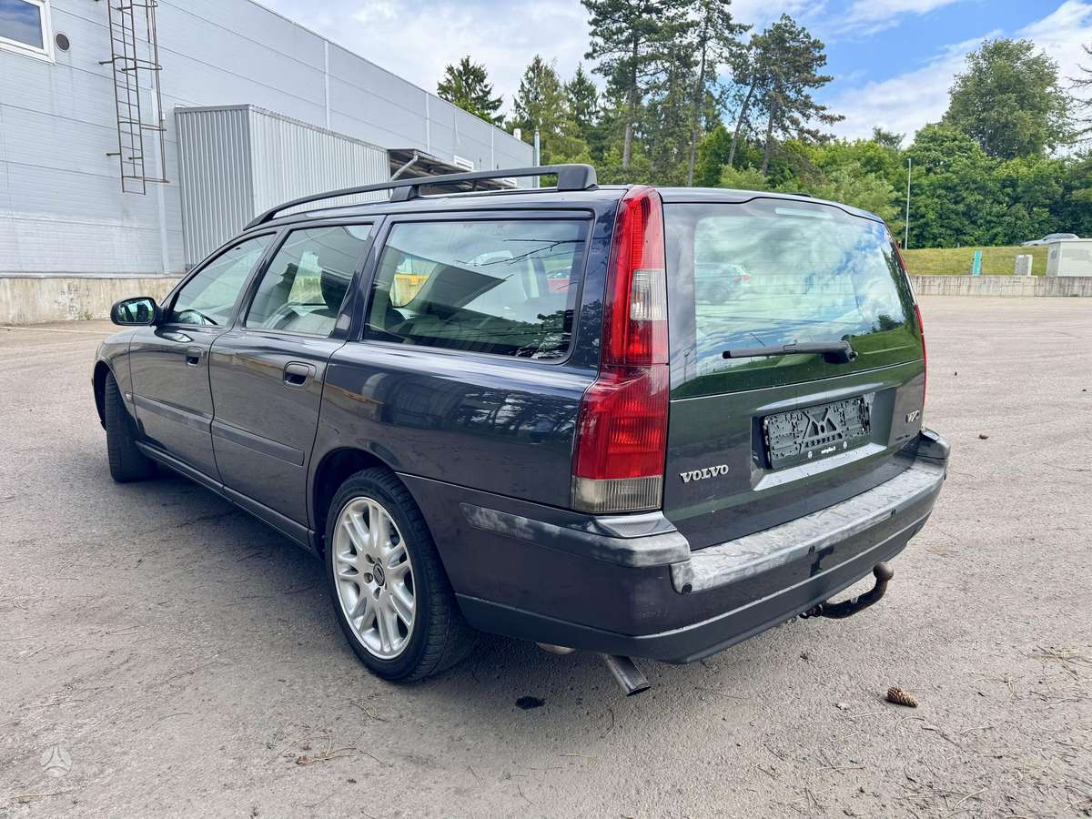 Volvo V70, 2.4 l., Универсал