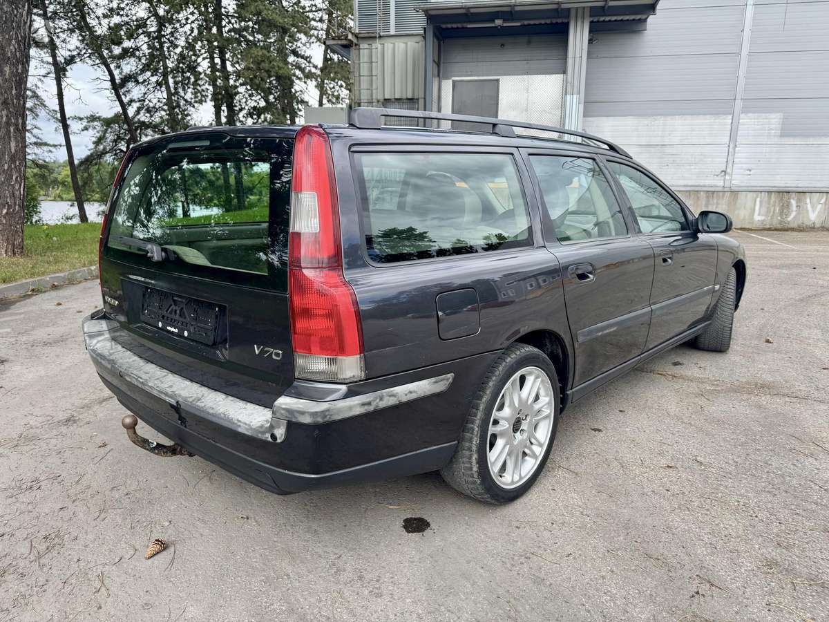 Volvo V70, 2.4 l., wagon
