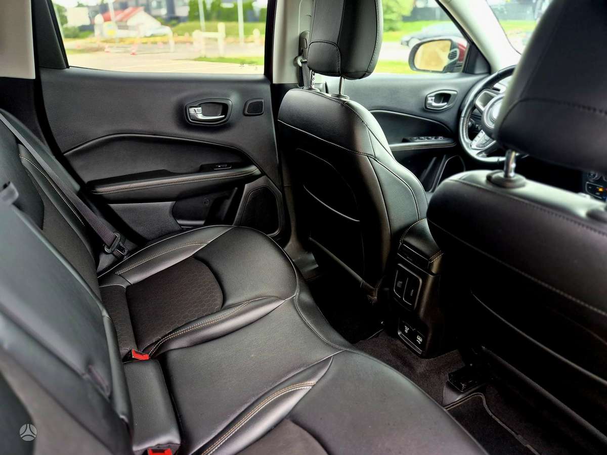 Jeep Compass, 2.4 l., Внедорожник / Кроссовер