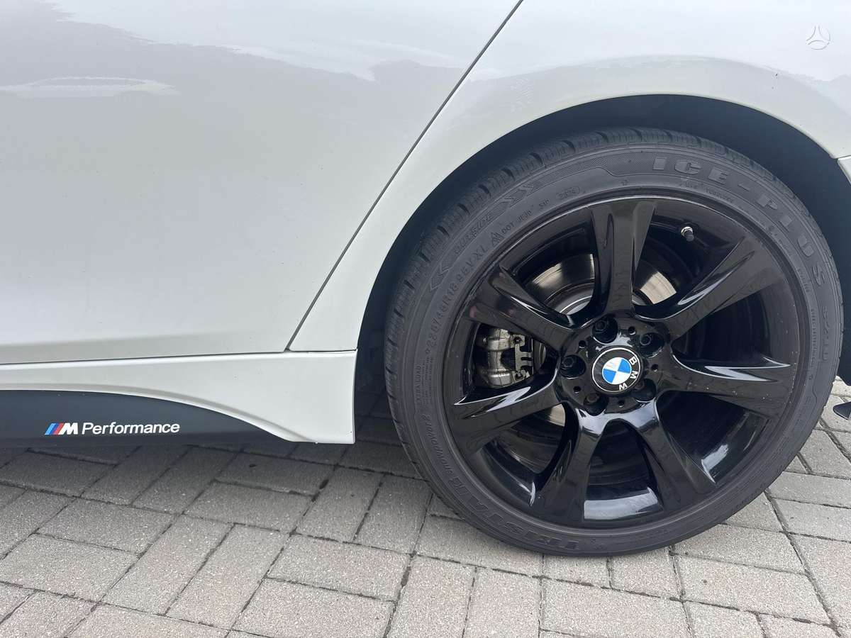 BMW 320, 2.0 l., Седан