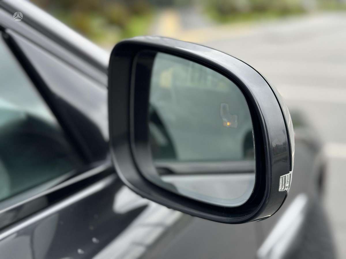 Jaguar XE, 2.0 l., Седан