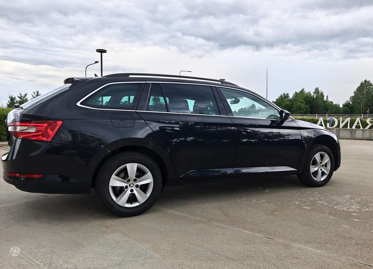 Skoda Superb, 2.0 l., wagon