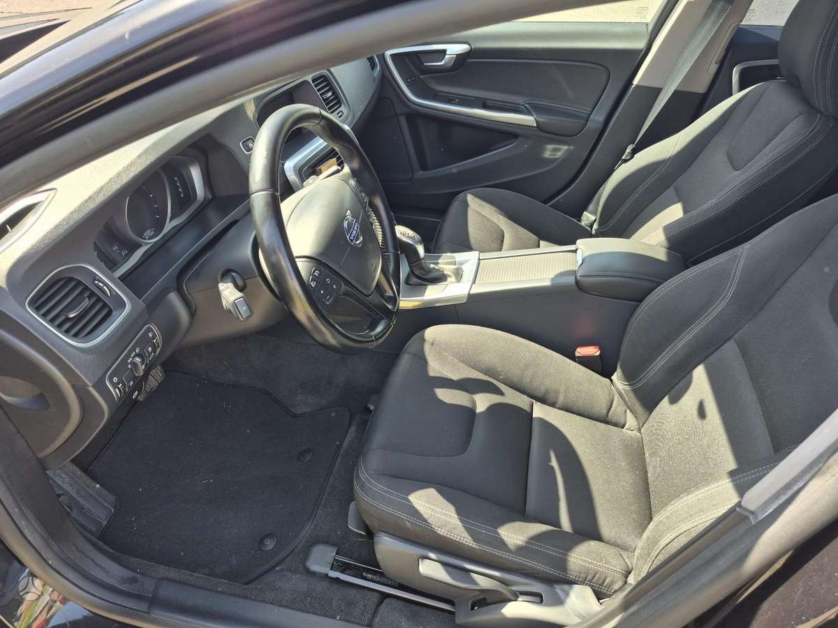 Volvo S60, 2.0 l., Седан