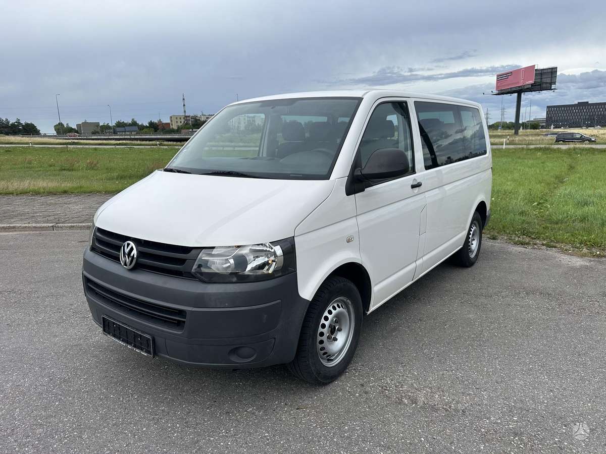 Volkswagen Transporter - 1