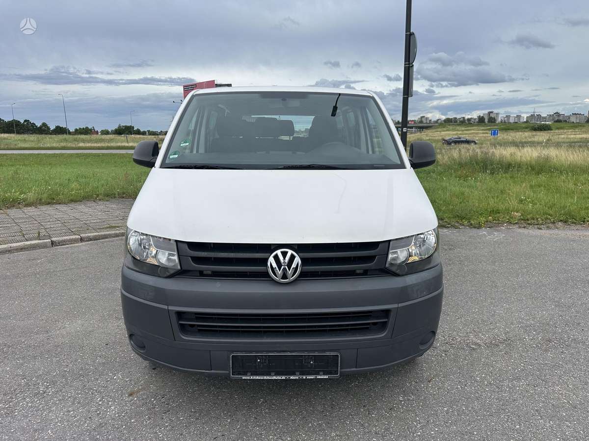 Volkswagen Transporter - 2